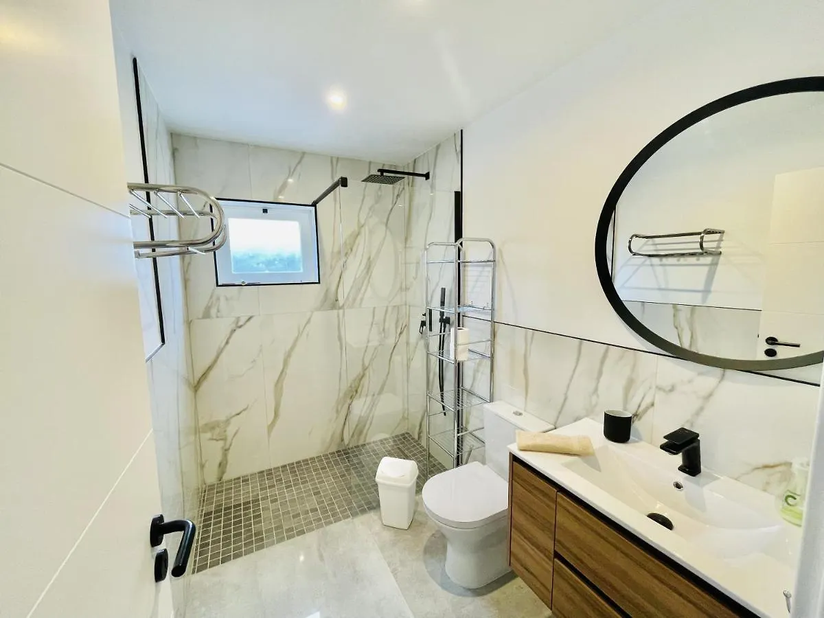 Limoeiro - Shopping Center 50M - Modern Apartment Portimao 0*,  Portugal